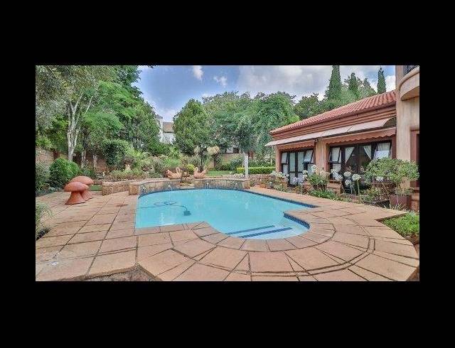 3 BEDROOM HOUSE FOR SALE IN MIDSTREAM ESTATE